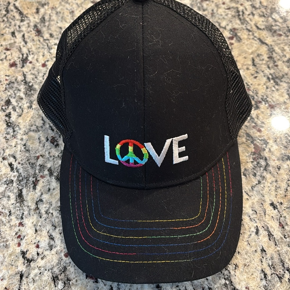 LOVE SnapBack Black Peace Sign adjustable mesh unisex baseball hat